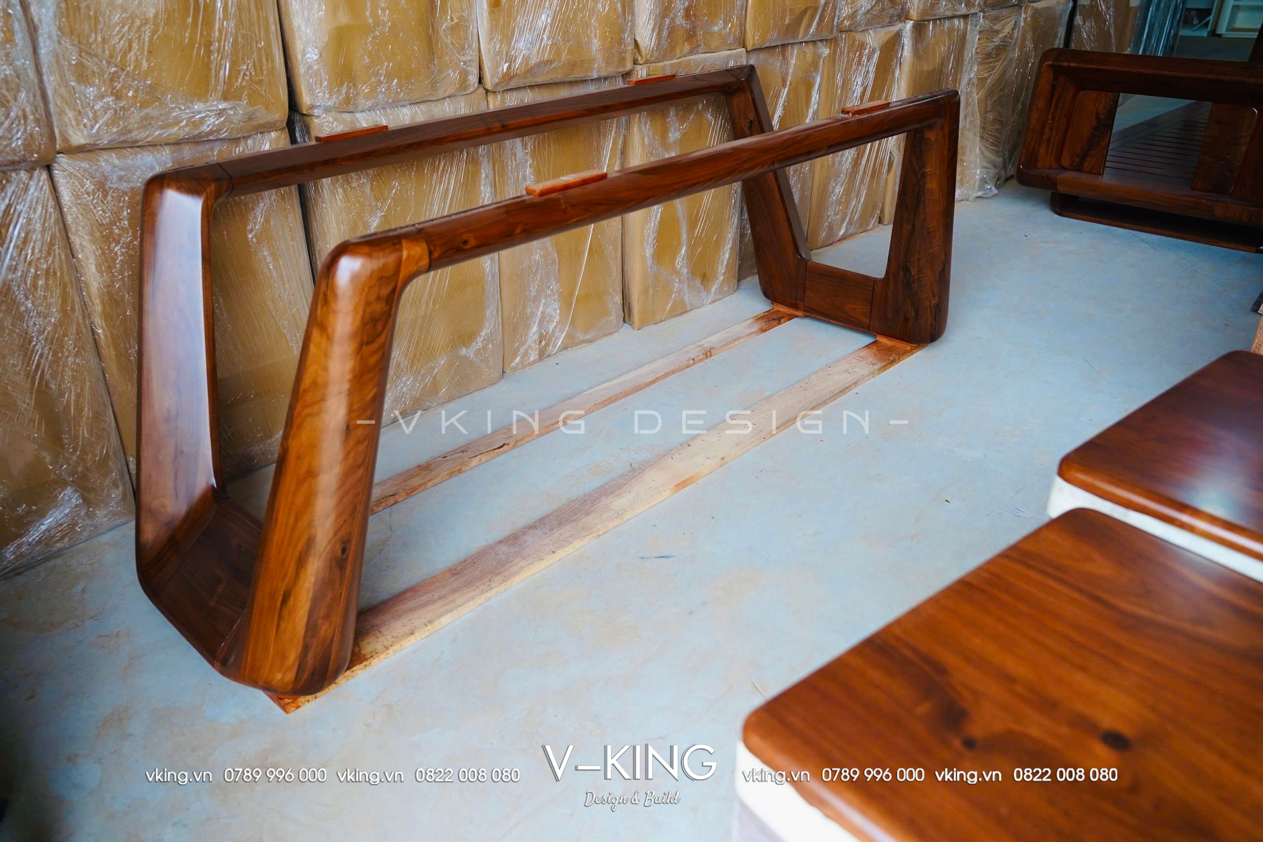 đồ nội thất bằng gỗ óc chó