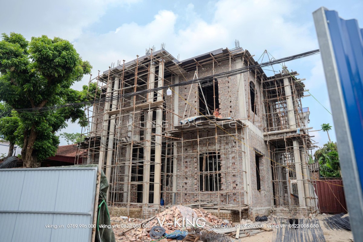 THI CÔNG XÂY DỰNG BIỆT THỰ TÂN CỔ ĐIỂN MÁI MANSARD VK24149-TC 7 thi cong xay dung biet thu tan co dien VK24149 1